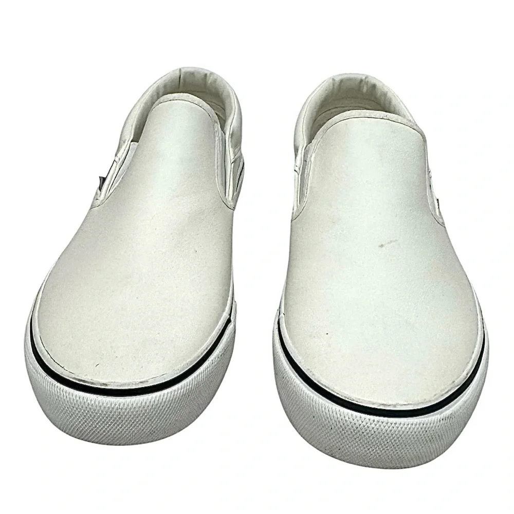 Hurley Youth White Leather Slip On Sneakers New Size 6 Medium Pre-Owned